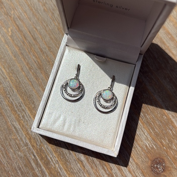 Sterling Silver and lab created White Sapphire earrings NWT - Picture 5 of 5